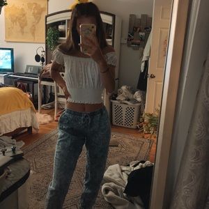 jean looking joggers